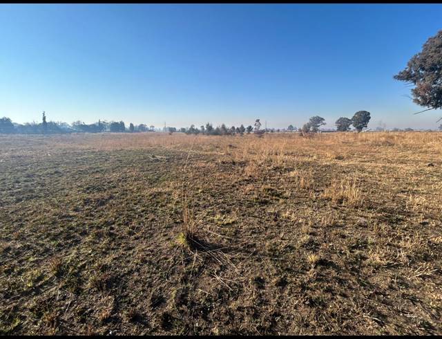 5,426M² VACANT LAND FOR SALE IN ROODS GARDENS